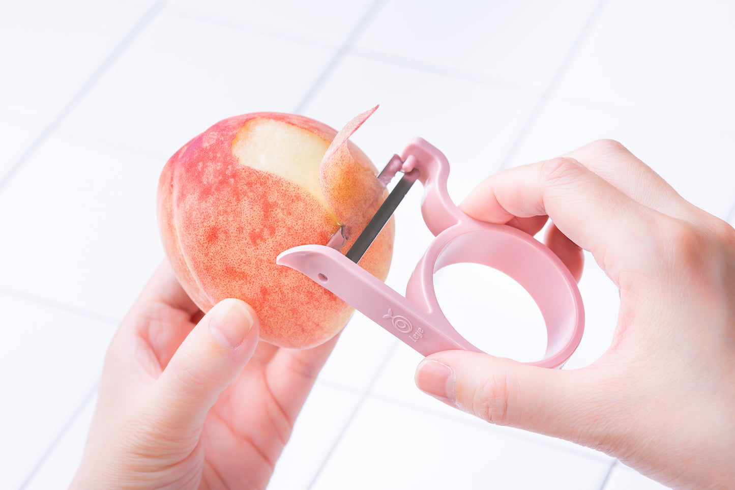 Tomato and Fruit Peeler
