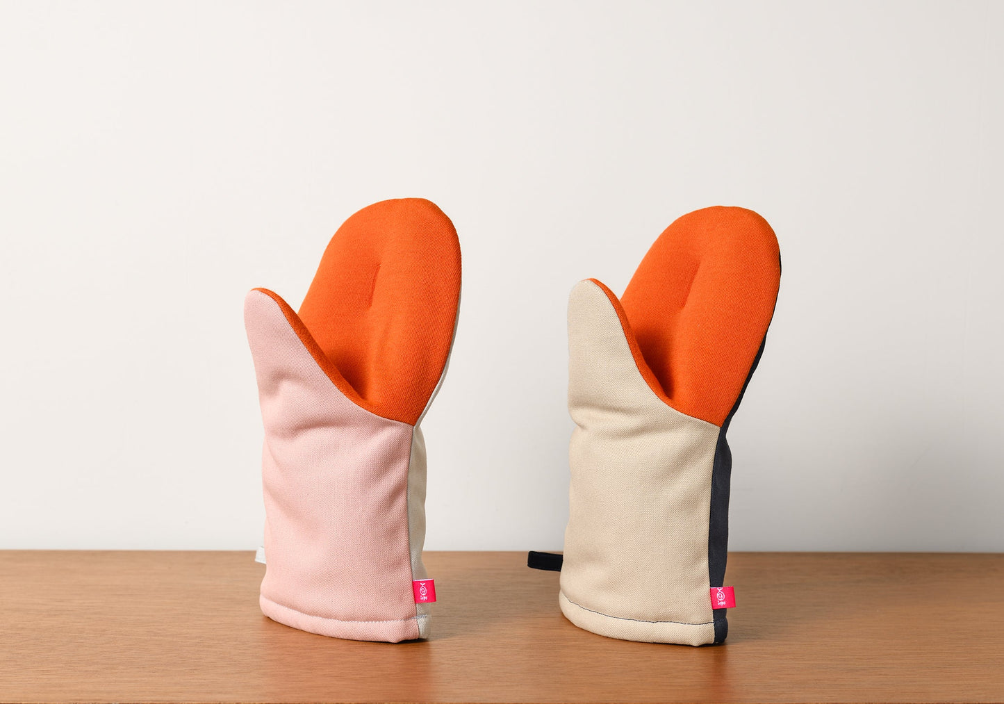 Heat Resistant Mittens - Large