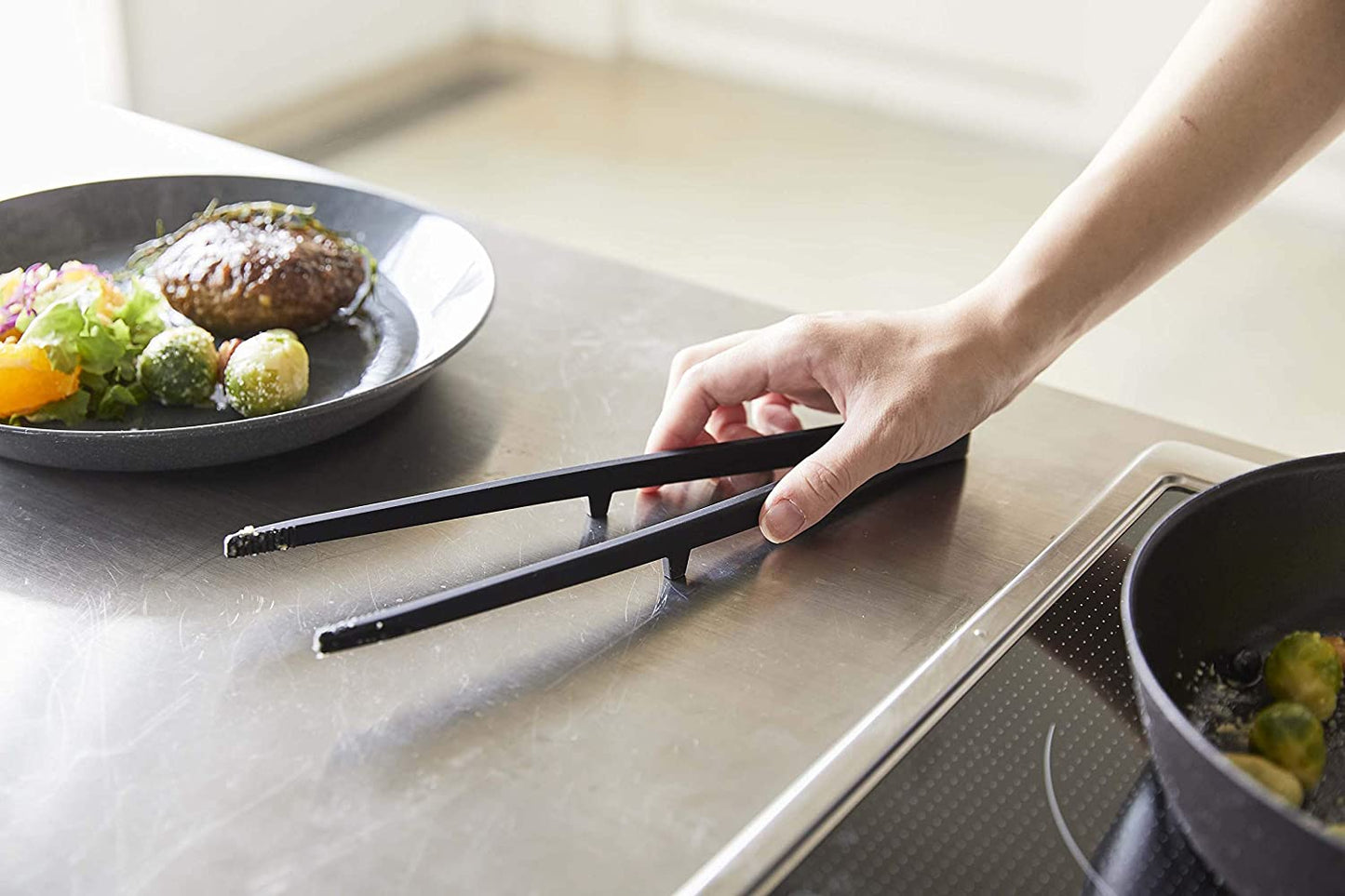 Floating Tweezer Tongs