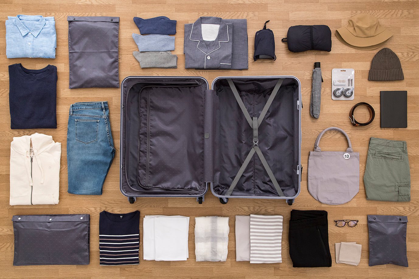 Plus Minus Zero Suitcase - Size: L