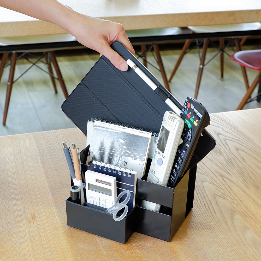 Remote Control ＆ Tablet Holder With Pocket
