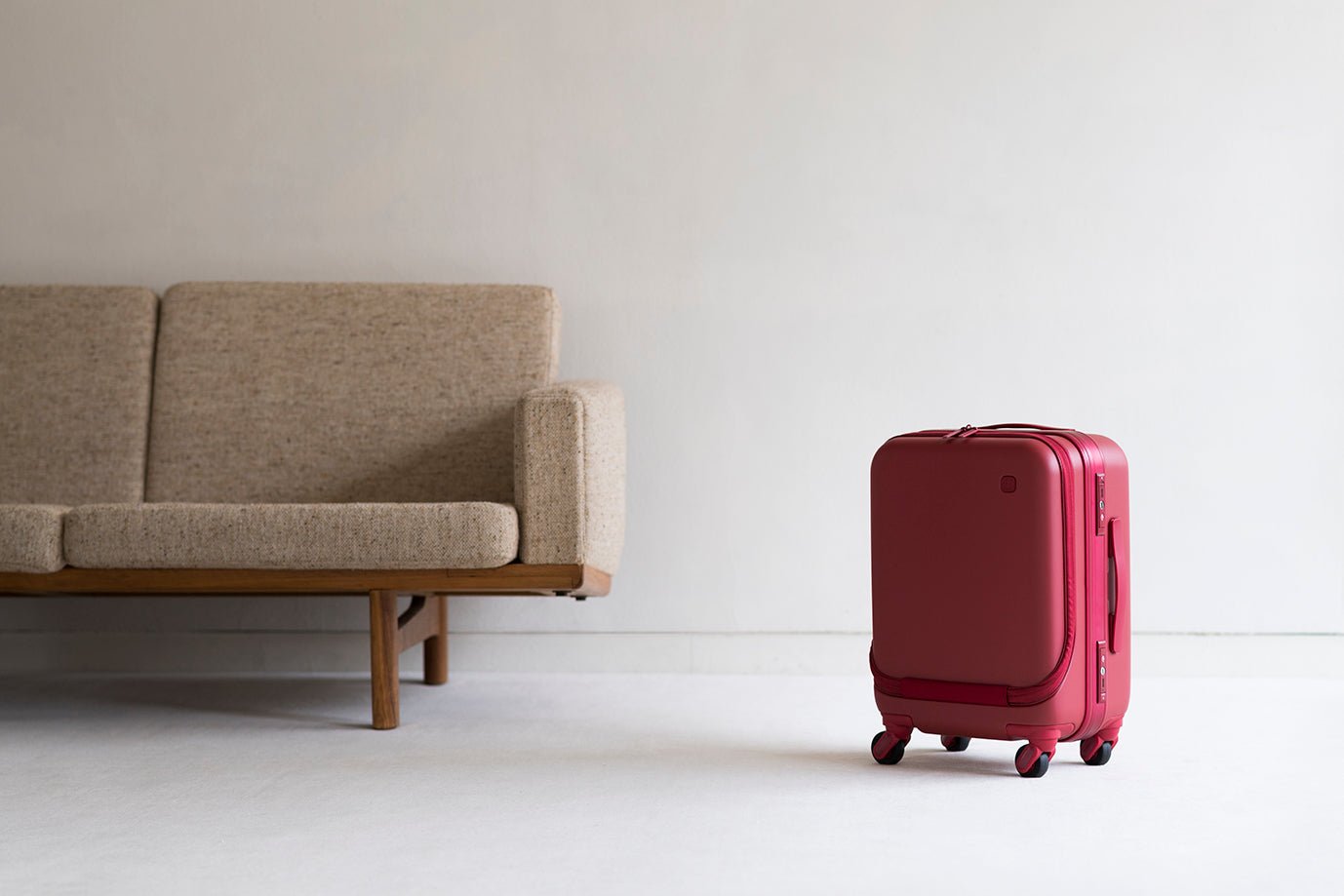 Plus Minus Zero Suitcase - Size: S